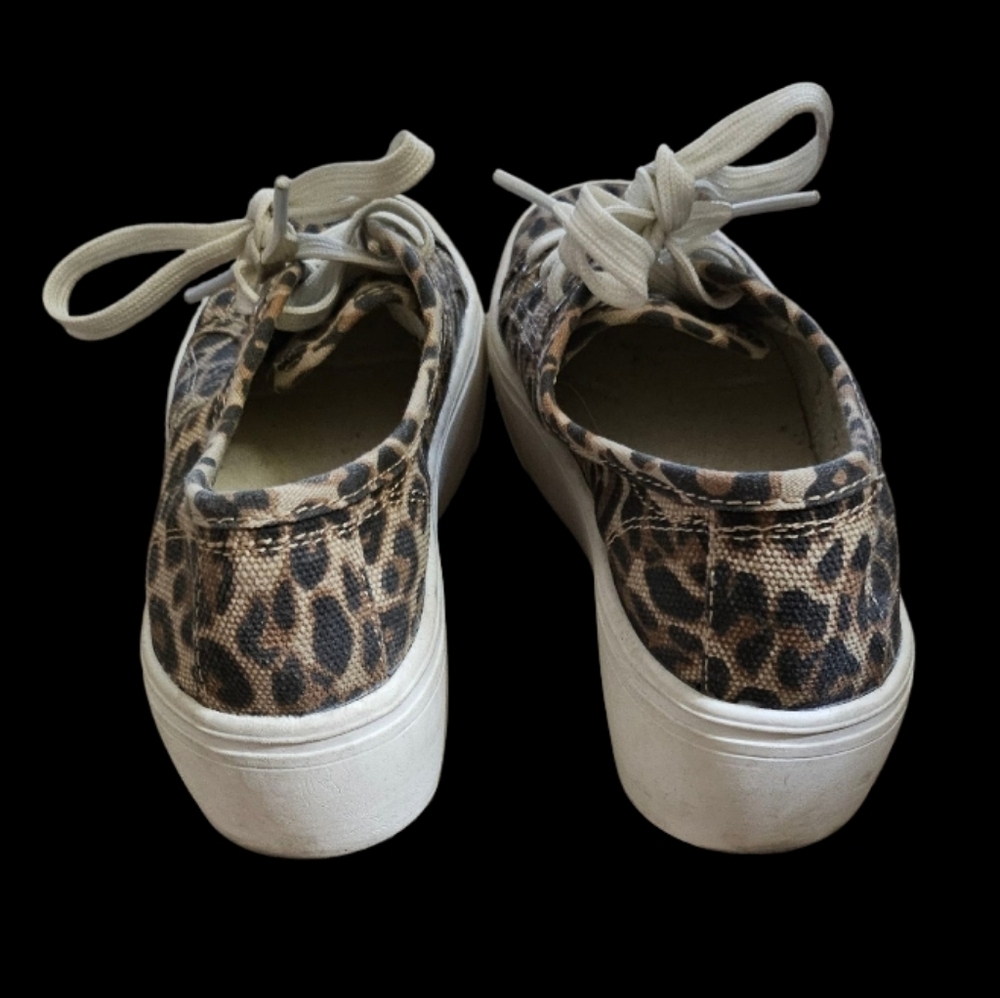 A New Day SZ5 Leopard Print Platform Laceup Shoes - Picture 6 of 9